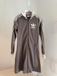 adidas トラックワンピース ブラウン XSのサムネイル