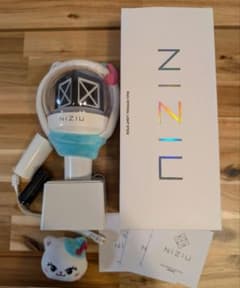 NiziU マユカ ペンライト NiziUペンライト マユカカバー付き - メルカリ
