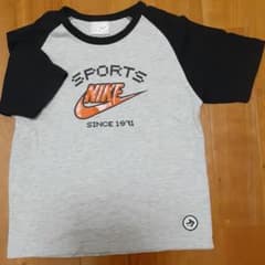 ゆうプロフ必読　様専用NIKE　Tシャツのサムネイル