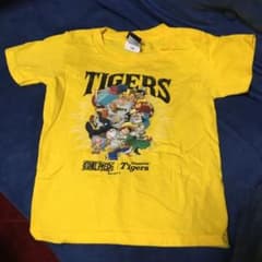 ONE PIECEのTシャツ　キッズ110のサムネイル
