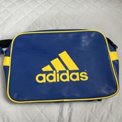 adidasプールバックのサムネイル