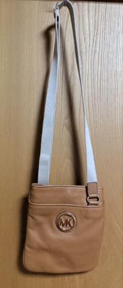 断*）様 MICHAEL KORS（マイケル・コース）ペブルドレザー・クロスボデのサムネイル