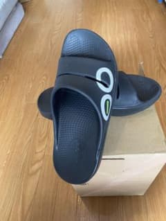 OOFOS リカバリーサンダル ブラック　26㎝のサムネイル