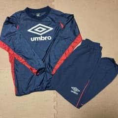 UMBRO・ピステ上下・ネイビー×レッド・サッカーウェア・160のサムネイル