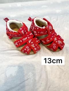 キッズ サンダル 13cm レッド バンダナ柄のサムネイル