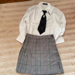 断捨離中様専用　プリーツスカート　白のワイシャツ　ネクタイ　140cmのサムネイル