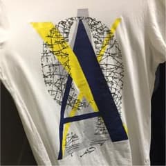 アルマーニ Tシャツのサムネイル