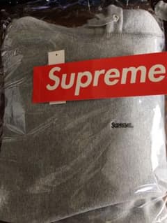 Supreme Micro Logo Hooded Sweatshirtのサムネイル