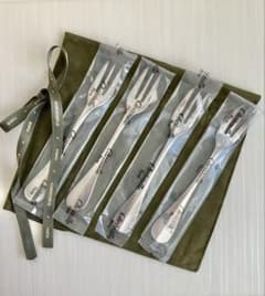 Christofle フォーク 4本セット 未開封 専用ケース付き - メルカリ