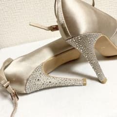 RANDA パンプス　スパンコールのサムネイル