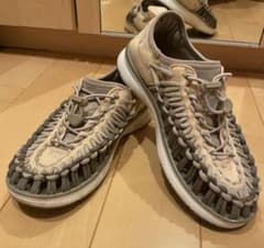 値下げ＊早い者勝ち！【美品】keen ユニークサンダル <ピンク×グレー>のサムネイル