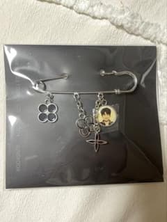 BTS THE WINGS TOUR ブローチ　ジョングクのサムネイル