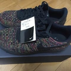 NIKE AIR FORCE 1 flyknitのサムネイル
