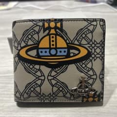 ヴィヴィアン　二つ折り財布のサムネイル
