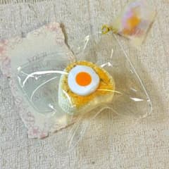 スクイーズ おにぎり型 目玉焼きトッピングD-02のサムネイル