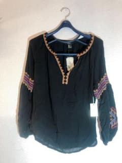 新品タグ付き✨Forever21 カットソー Sサイズのサムネイル