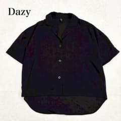Daisy Short-Sleeve Shirt, Open Collar, High-Low Front, Loose Fit, Oversized, Simple