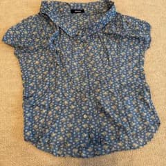 ズッカ zucca 花柄 半袖シャツ レディースのサムネイル