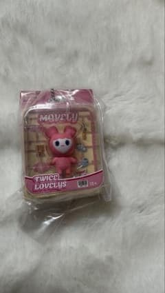 TWICEのサムネイル