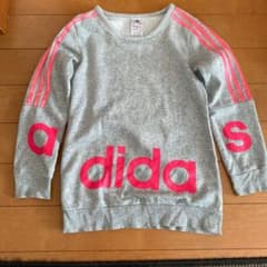 しおかわまま専用　アディダス　トレーナーのサムネイル