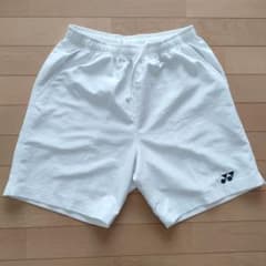 YONEX　パンツ　Мサイズ　ホワイト　ベリークールのサムネイル