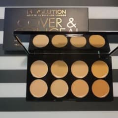 コンシーラーパレット ライトミディアム Makeup Revolution♪︎のサムネイル