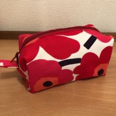 marimekko❤︎ハンドメイドポーチのサムネイル