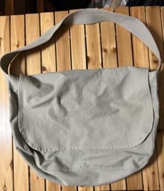 atlast UTILITY BAG メッセンジャーバッグ - メルカリ