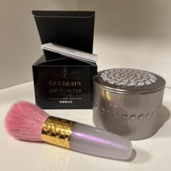 Guerlain Météorites Perles フェイスパウダー ブラシ付 - メルカリ