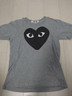 グレーTシャツのサムネイル