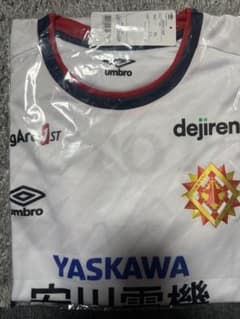 ギラヴァンツ北九州　ユニフォームのサムネイル