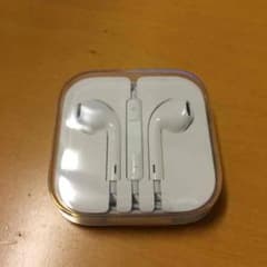 iPhone純正イヤホンのサムネイル
