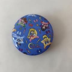 Pretty Guardian Sailor Moon Round Tin Trinket Box and Memo Pad in Tin
