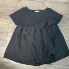 しまむら×yurikaワッフル×ブロード アシメトリーフリルTシャツのサムネイル