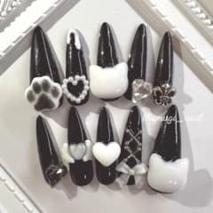 【オーダー専】ネイルチップ 地雷系 モノトーン 白黒 猫 ゴテゴテ ゴスロリ m17880813967_1.jpg?1726693037