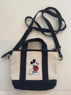 東京ディズニーリゾート　ミッキーマウスショルダーミニバッグのサムネイル