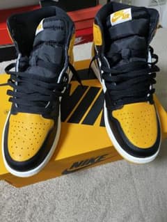 NIKE AIR JORDAN 1 OGのサムネイル