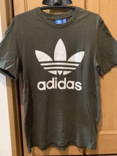美品adidas originals Tシャツのサムネイル