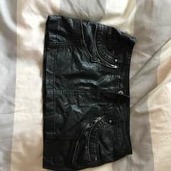 ミニスカート レザーのサムネイル