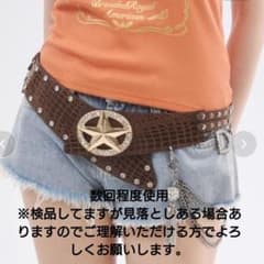 最終値下げ❗d.i.a チャーム付きスターバックルチェーンベルト - メルカリ