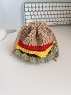 ハンバーガー巾着 編み物 ハンドメイドのサムネイル