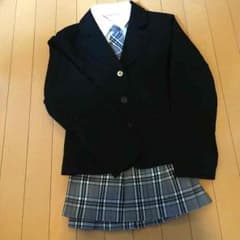 seeco様 お取り置き中！卒業式スーツセットのサムネイル