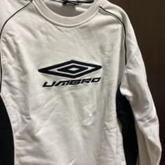 umbro アンブロ！ビックロゴ　スウェットトレーナー！のサムネイル