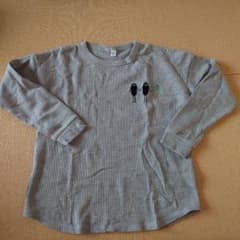 な*ー様 グラニフ　長袖カットソー サイズ140 キャラクター刺繍のサムネイル