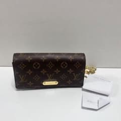 Louis Vuitton Monogram Lily Crossbody Bag with Wool**