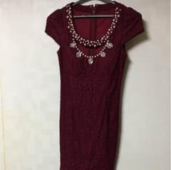 ドレスのサムネイル