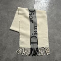 美品Dior ロゴ マフラー ストール ロゴライン ウール混 フリンジ 白 美品Dior ロゴ マフラー ストール ロゴライン ウール混 フリンジ 白