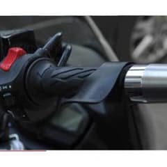 大人気！ スロットルアシスト 黒 バイク用品のサムネイル