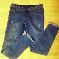 カットオフスキニーデニムM試着のみ美品のサムネイル