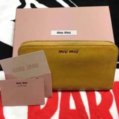 miumiu ミュウミュウ 財布♡のサムネイル